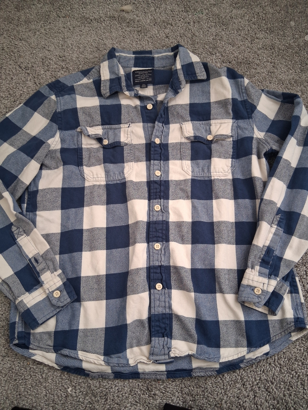 American Eagle Outfitters Blue and White Plaid Button-Down Shirt Flannel